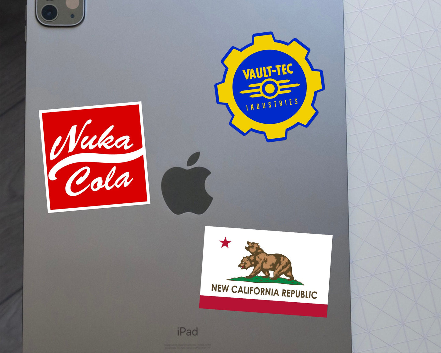 New California Republic Flag Sticker - Vault-Dweller, Gamer Nerd, Gifts for him and her, for Water Bottle, Laptop, Cellphone Case